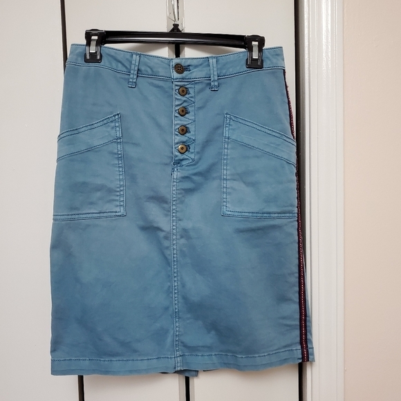 Anthropologie Dresses & Skirts - Anthropologie Pilcro knee length stretchy skirt with pockets size 2